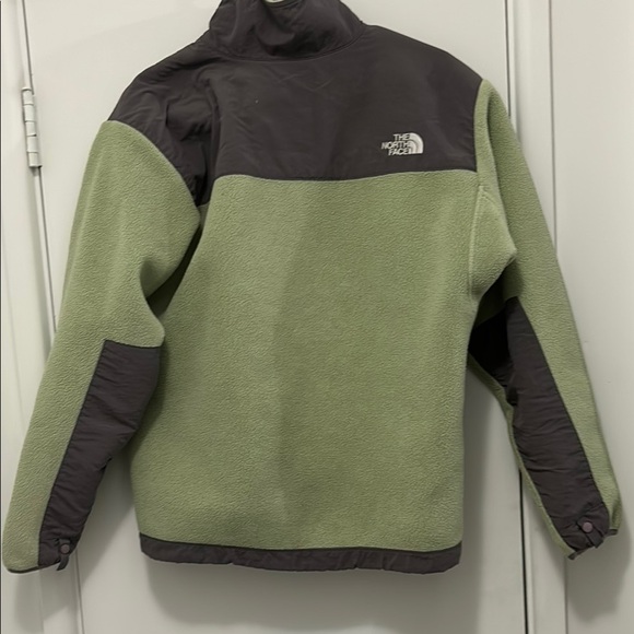 The North Face Green and Gray Jacket - Picture 2 of 4